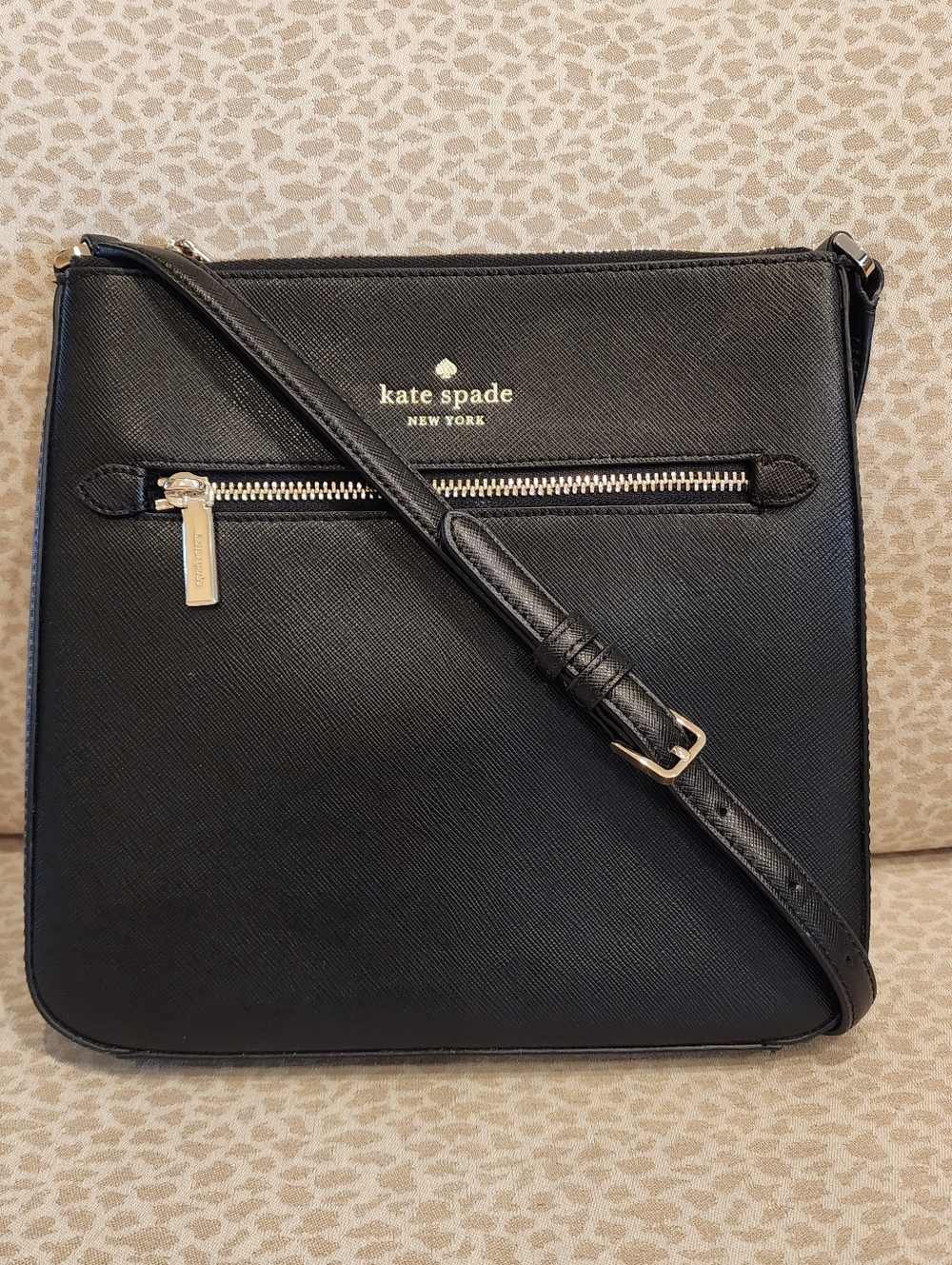 Kate Spade Black Saffiano leather Crossbody with Gold Hardware